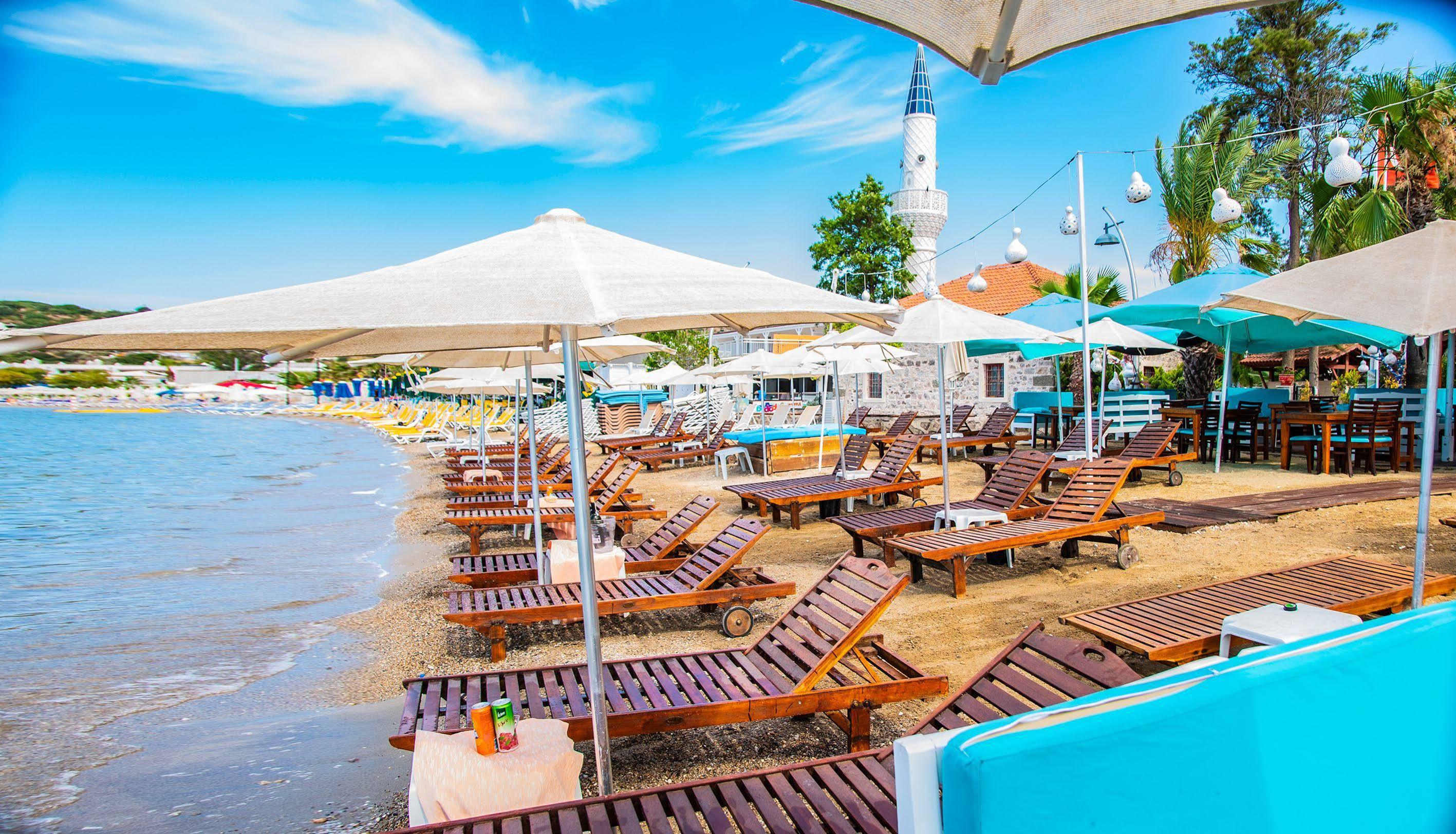 Blue Bay Beach Hotel (Adults Only) Битез Экстерьер фото