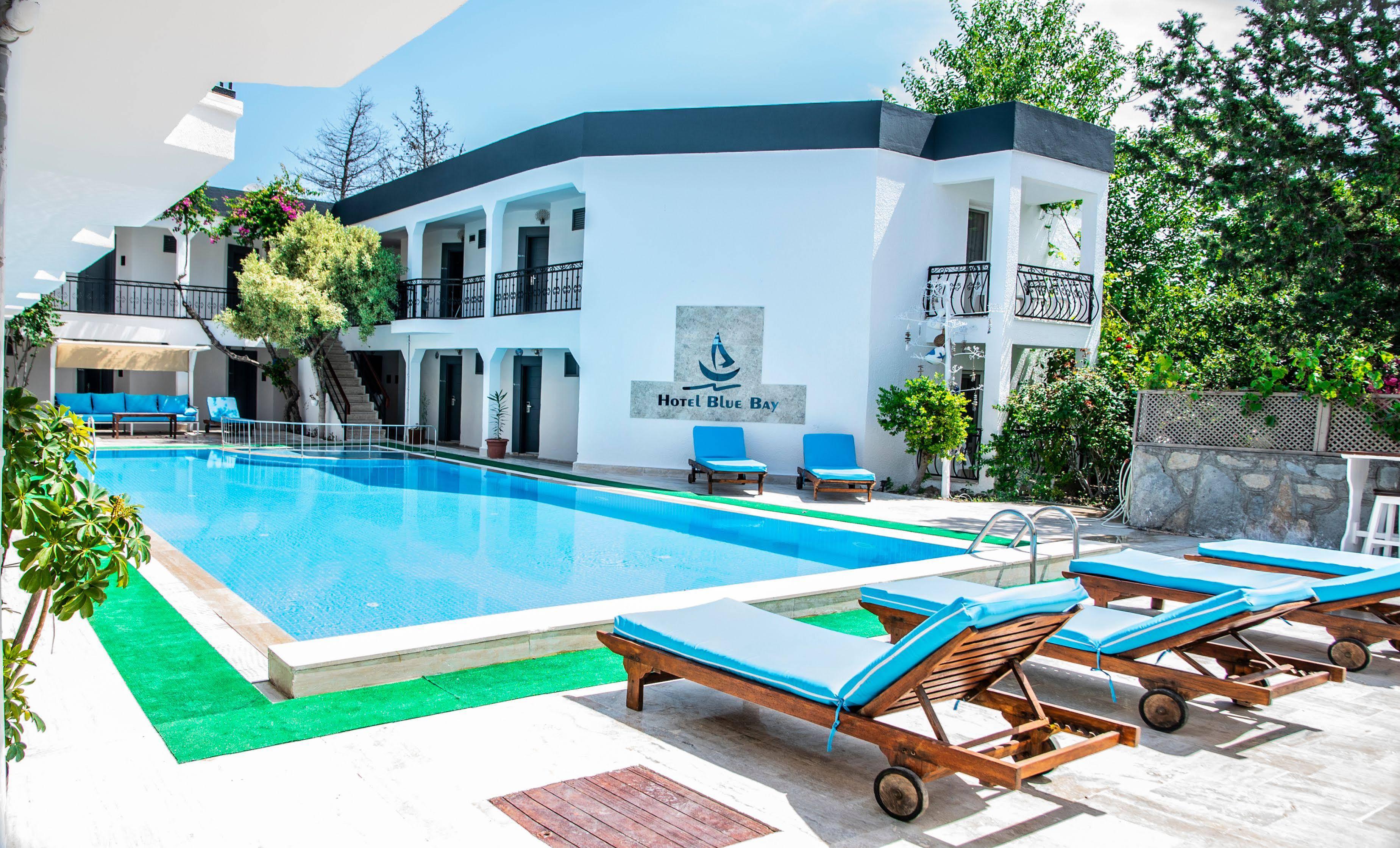Blue Bay Beach Hotel (Adults Only) Битез Экстерьер фото