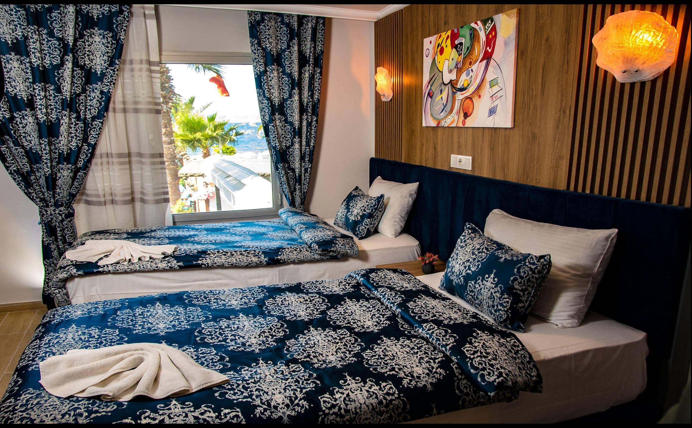 Blue Bay Beach Hotel (Adults Only) Битез Экстерьер фото