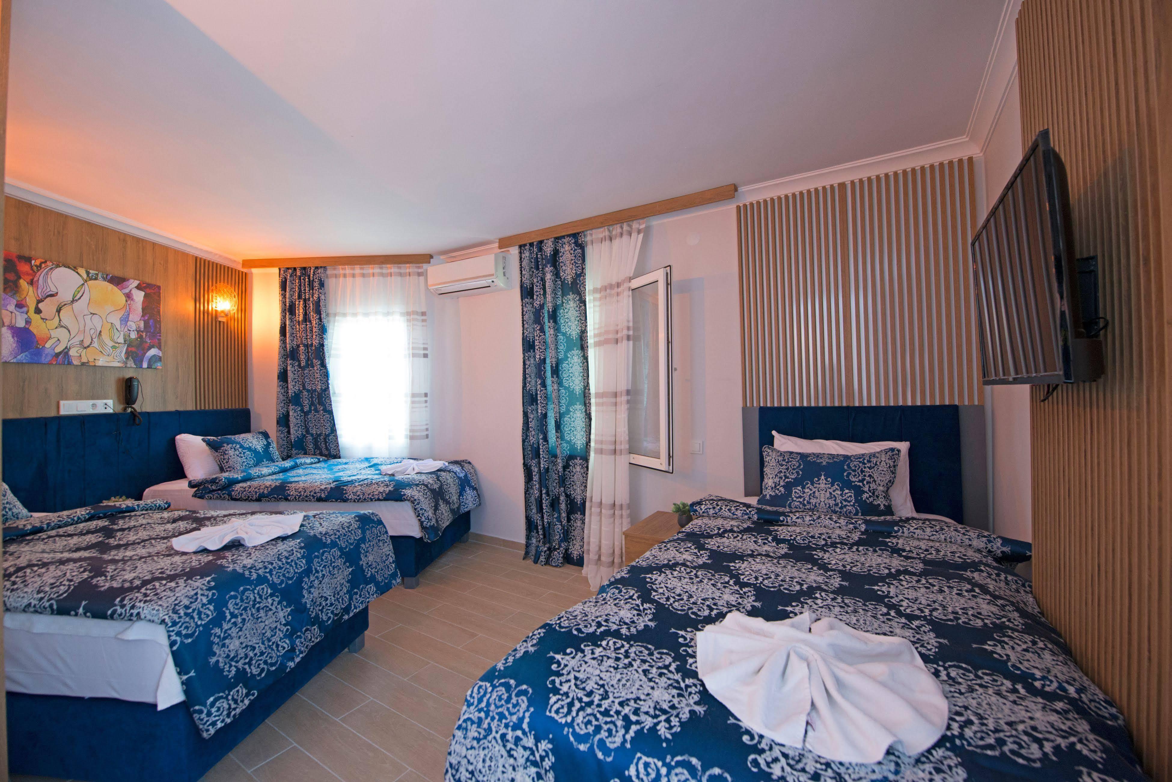 Blue Bay Beach Hotel (Adults Only) Битез Экстерьер фото